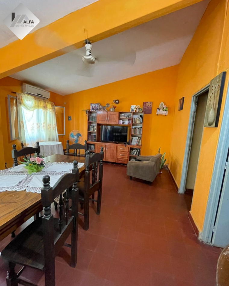 CASA EN VENTA (BARRIO YACYRETA)