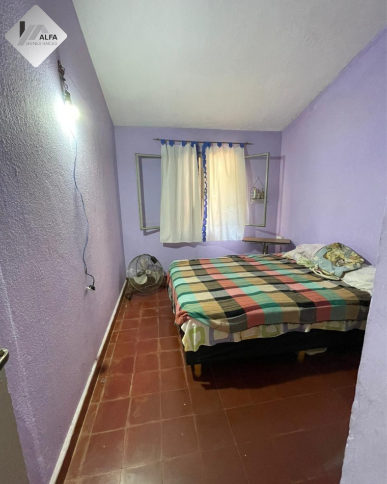 CASA EN VENTA (BARRIO YACYRETA)