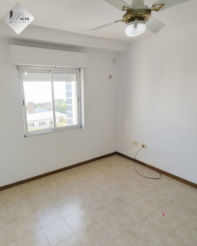 ALQUILO DEPTO CENTRICO C/ COCHERA