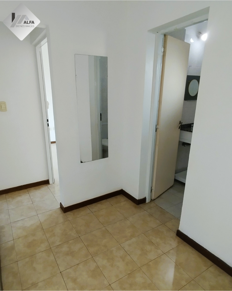 ALQUILO DEPTO CENTRICO C/ COCHERA